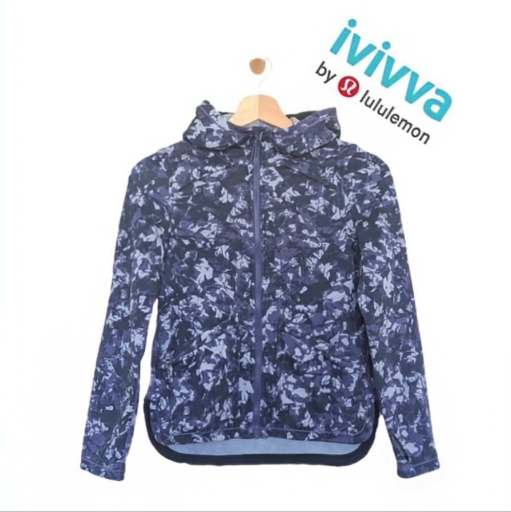 ivivva lululemon athletica Botanical Patterned Zip Up Hoodie - Size 8